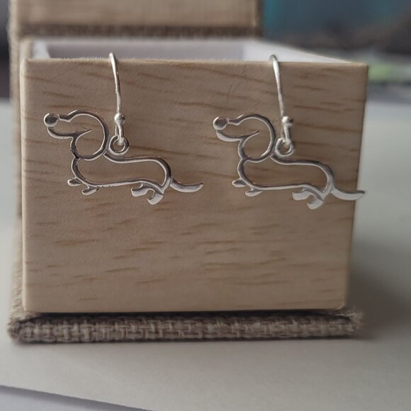 Sterling Dog Dangle Earrings Silver Doxie Dachshund Weenie Dog - Picture 2 of 9